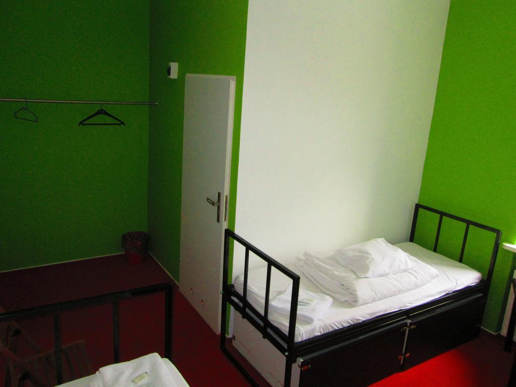 Wilson Hostel Warszawa Pokoj fotografie